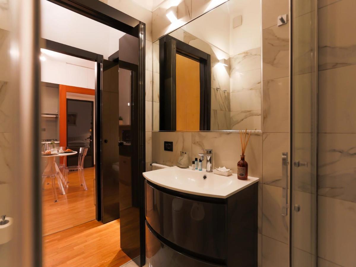 The Best Rent - Modern Apartment In The Center ميلان المظهر الخارجي الصورة