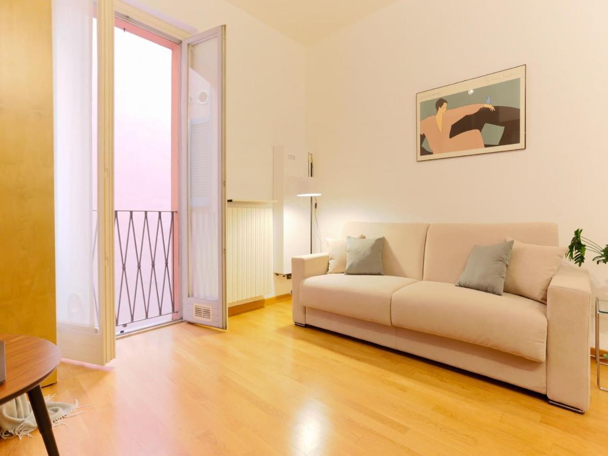 The Best Rent - Modern Apartment In The Center ميلان المظهر الخارجي الصورة