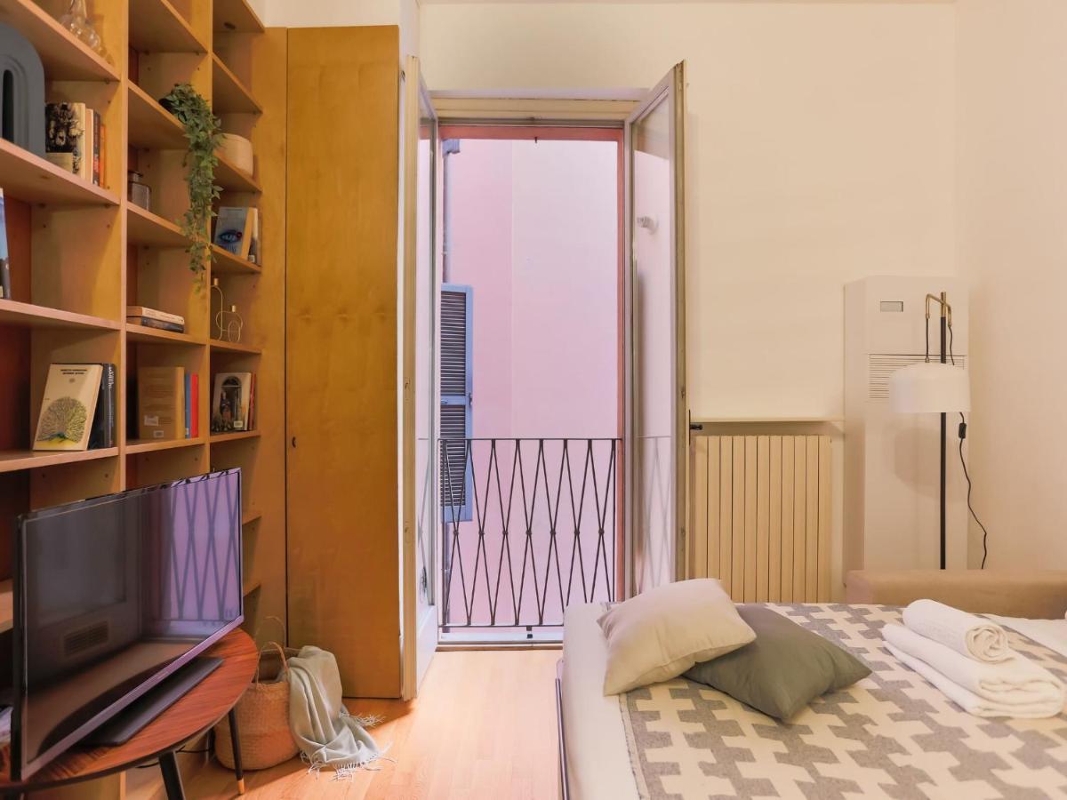 The Best Rent - Modern Apartment In The Center ميلان المظهر الخارجي الصورة